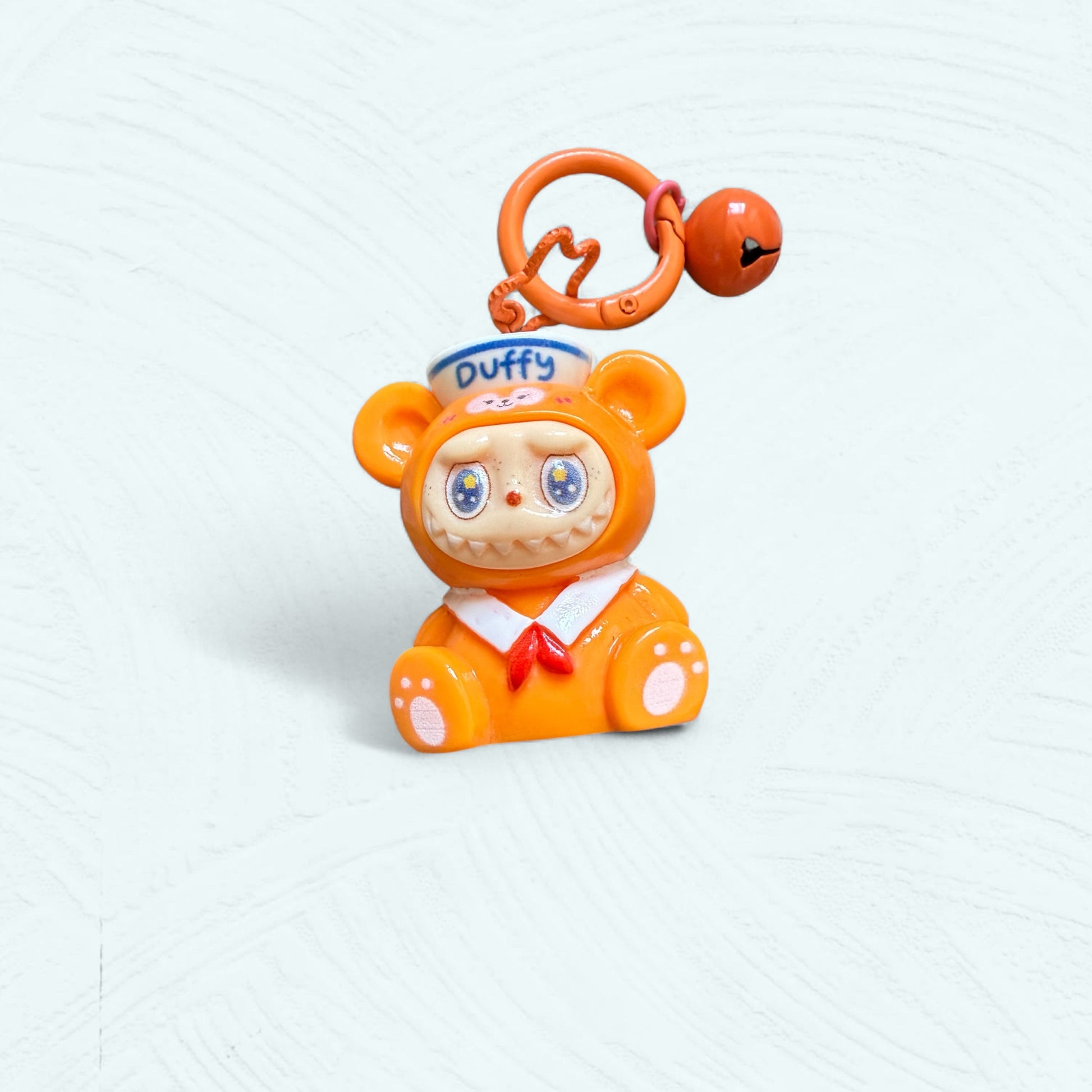 Porte-clé fait main Labubu déguisé en Duffy – Liana Charms