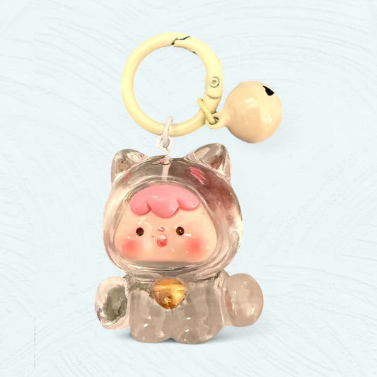 Porte-clés bébé animal en résine – costume chat gris avec grelot crème