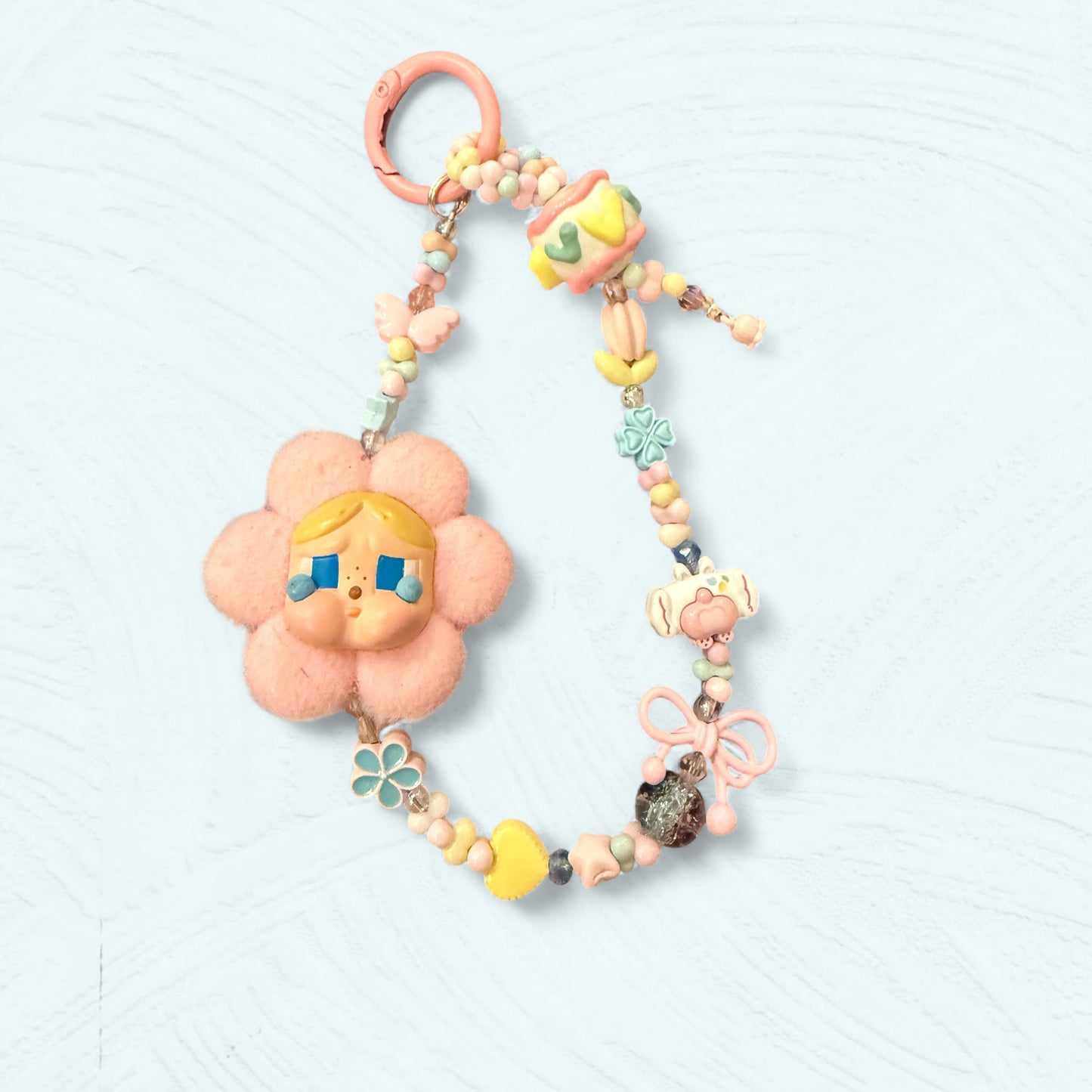 Crybaby Fleur rose tendre avec perles jaunes et roses
