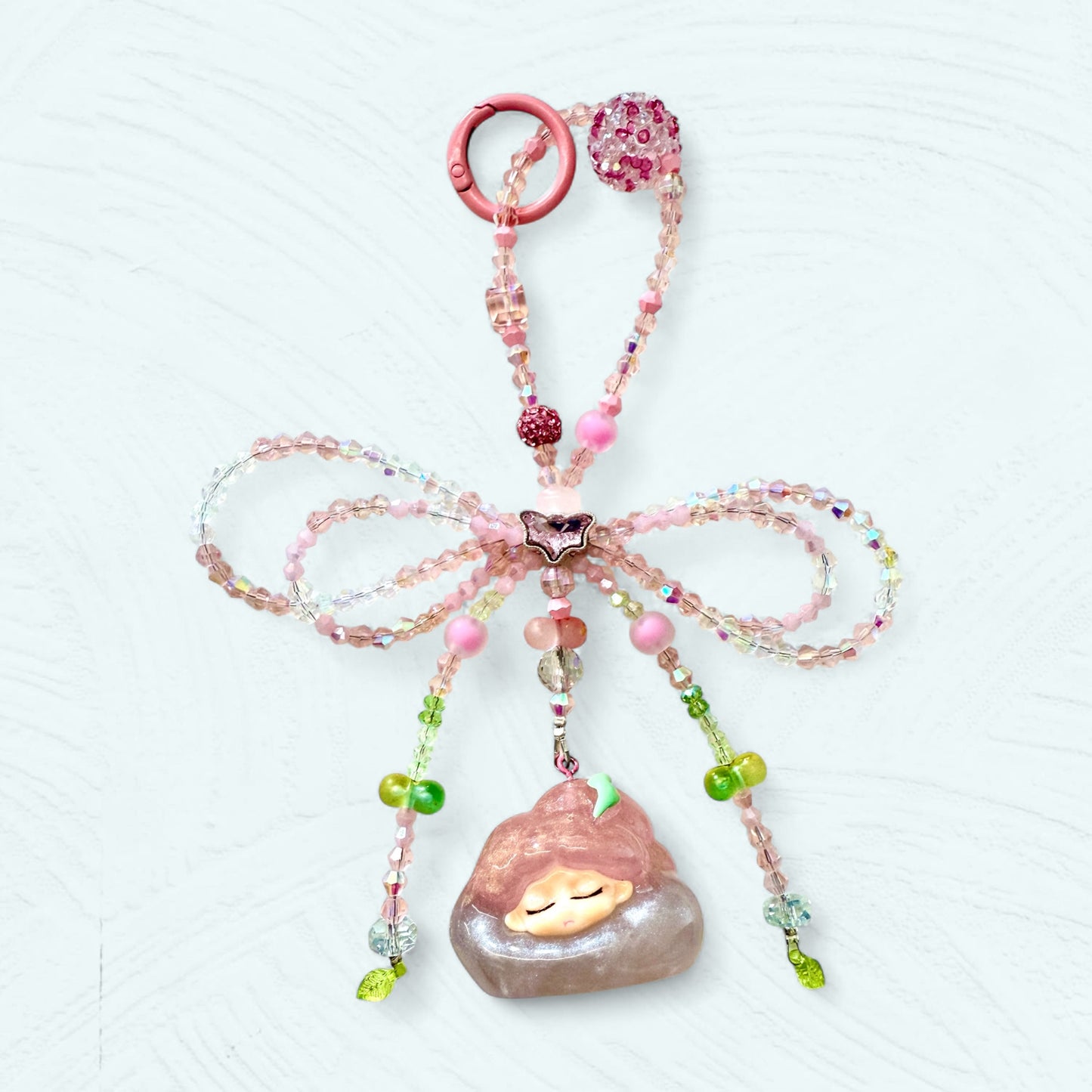 Bijou de sac « Nuée de Rêve » – Fait main, perles en verre filé, pièce unique