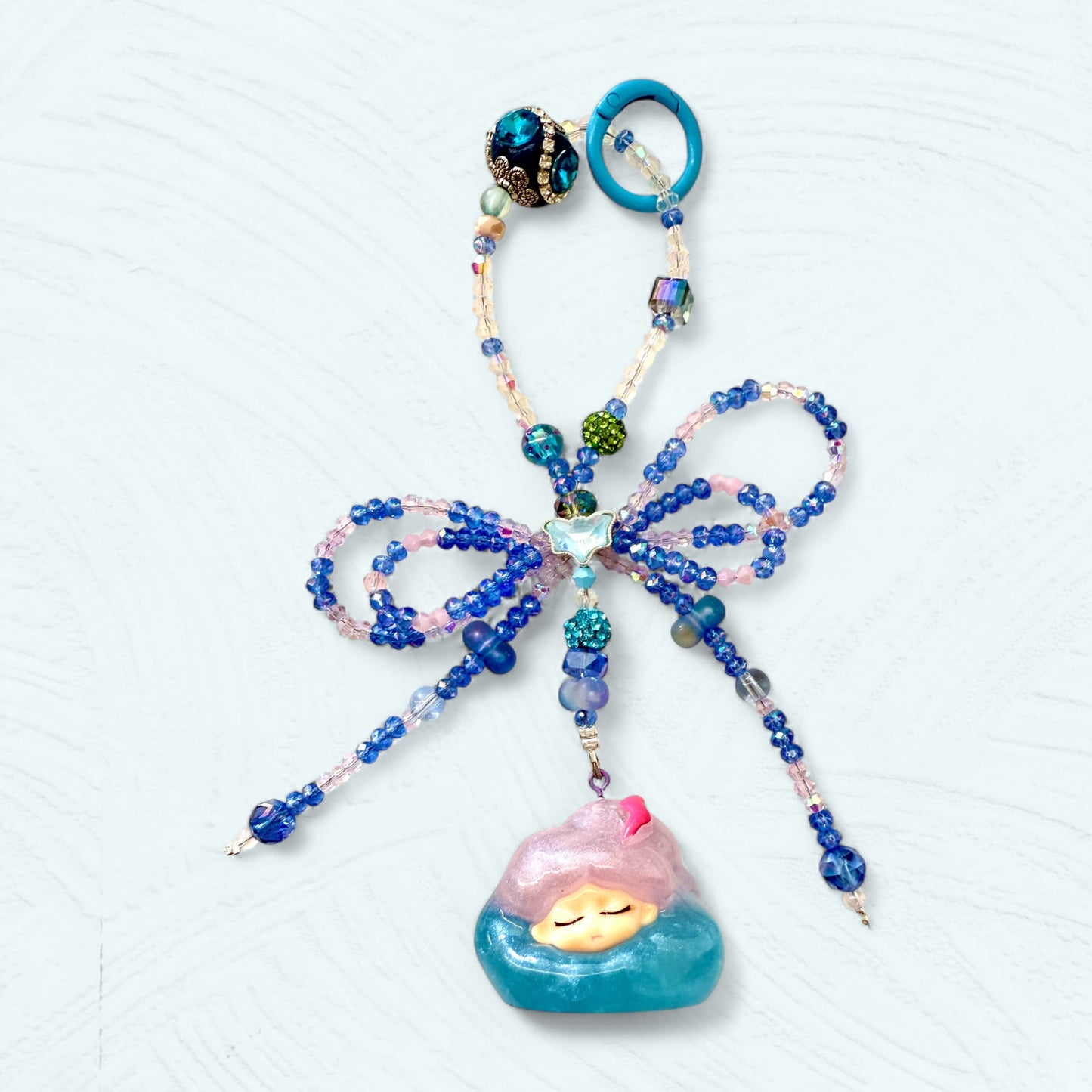 Bijou de sac « Nuée de Rêve » – Fait main, perles en verre filé, pièce unique