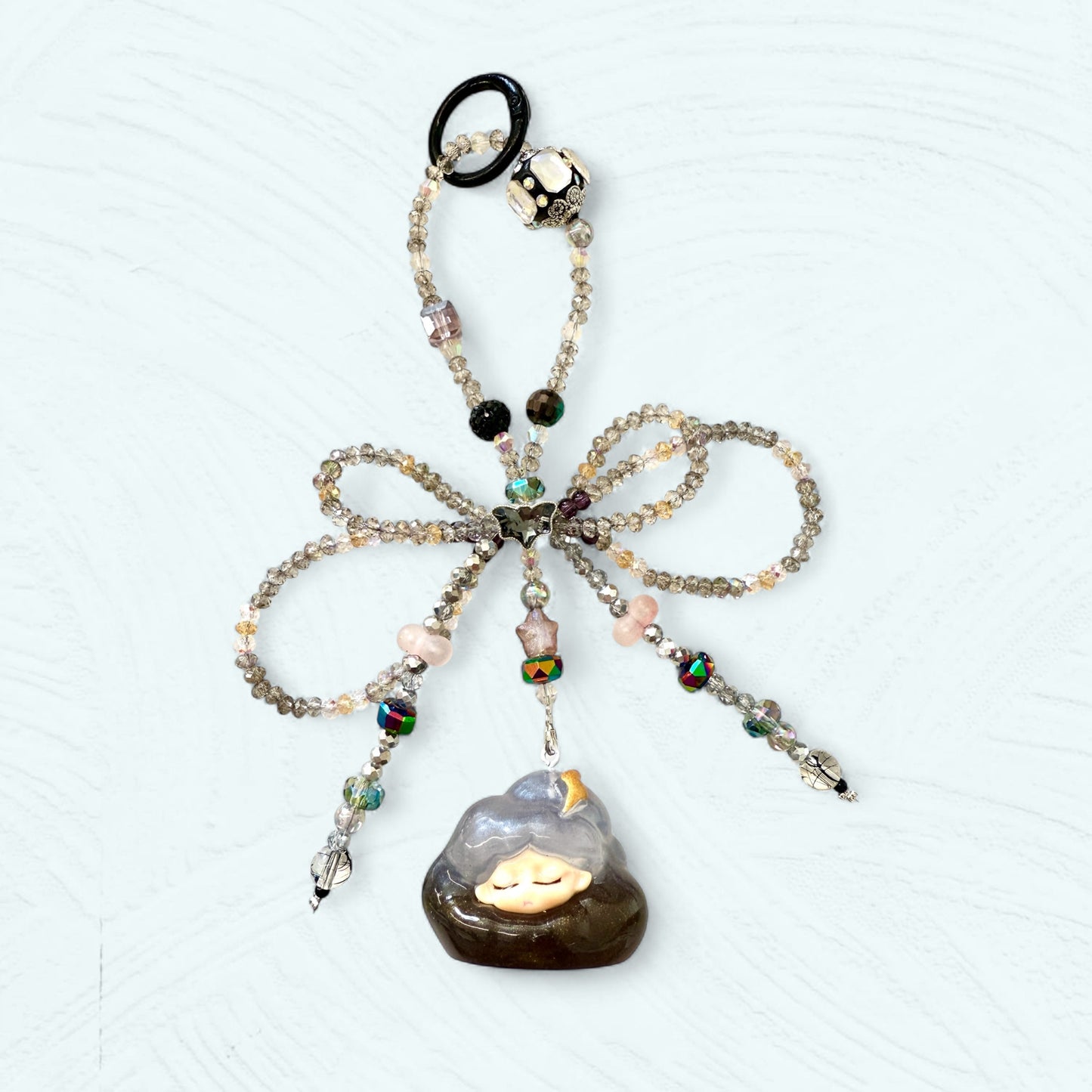 Bijou de sac « Nuée de Rêve » – Fait main, perles en verre filé, pièce unique