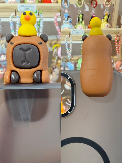 Boîte Mystère Capybara Hippers – Marron Foncé (6 figurines surprises)